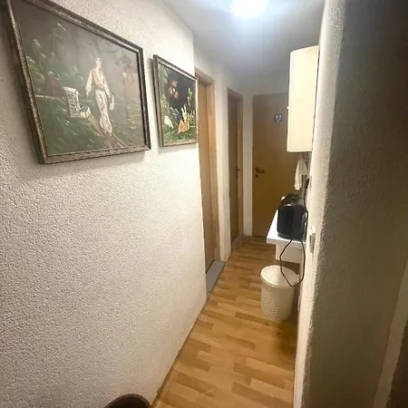 Basement Apartman